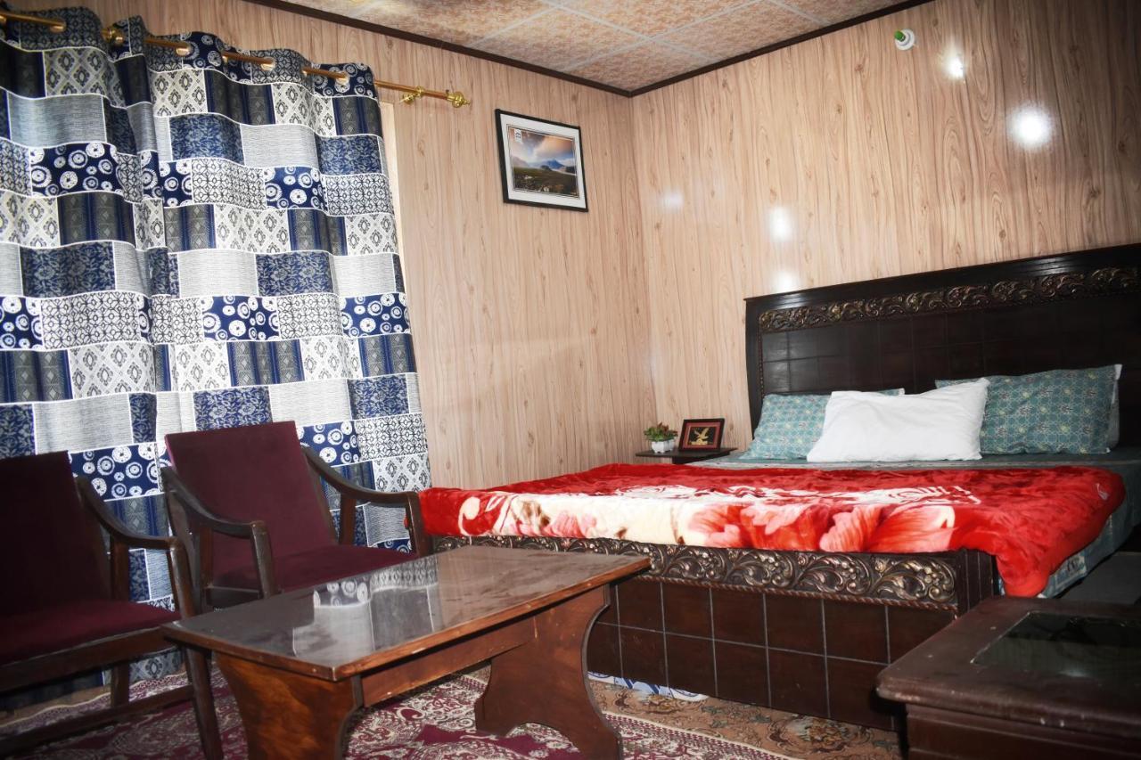 Hotel skardu lodge Exteriör bild