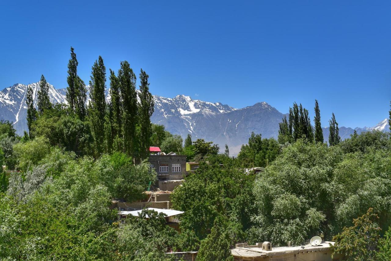 Hotel skardu lodge Exteriör bild