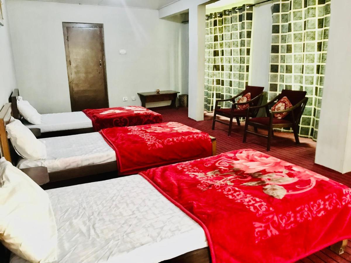 Hotel skardu lodge Exteriör bild