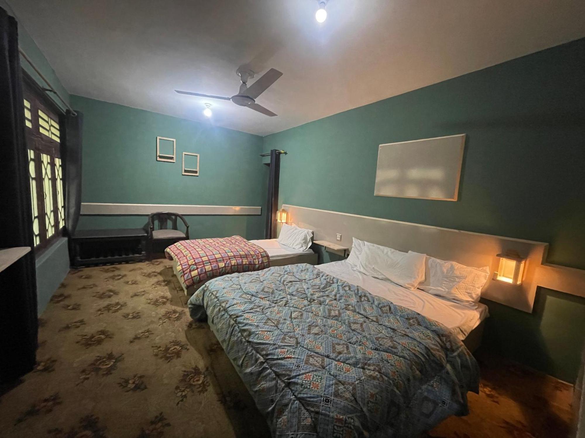 Hotel skardu lodge Exteriör bild