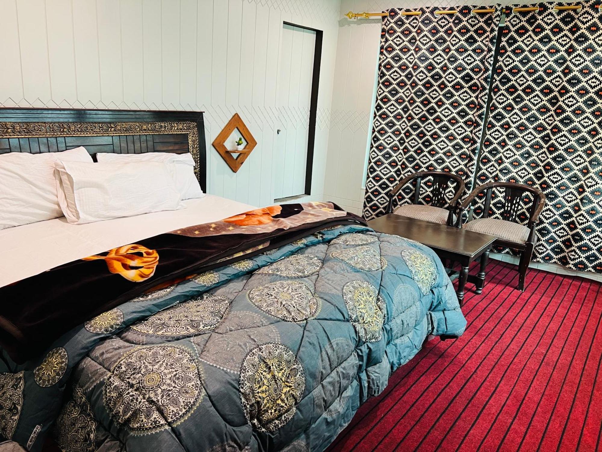 Hotel skardu lodge Exteriör bild